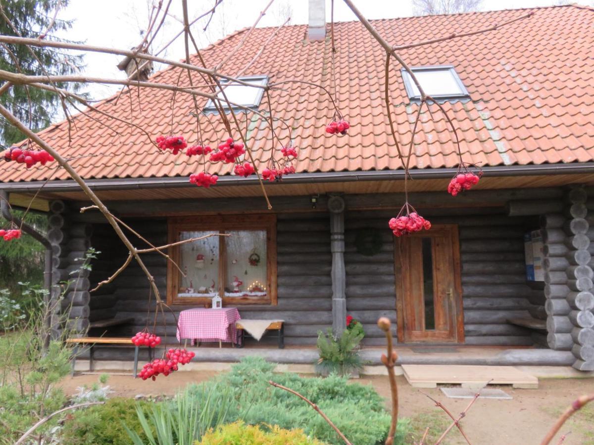 Guest House Leveri Valgalciems Exterior photo